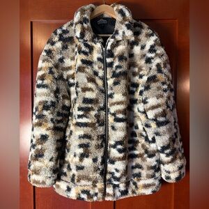 Angie Textured Faux Fur Oversized Camo Teddy Coat Size Small